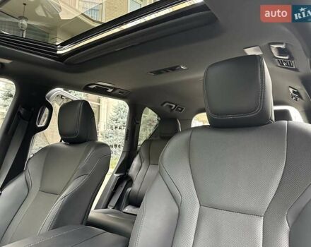 Белый Лексус ЛХ, объемом двигателя 3.35 л и пробегом 12 тыс. км за 120500 $, фото 34 на Automoto.ua