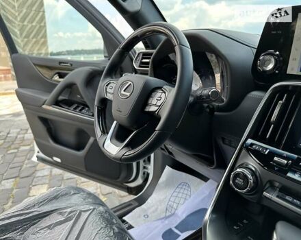 Белый Лексус ЛХ, объемом двигателя 3.45 л и пробегом 1 тыс. км за 124999 $, фото 124 на Automoto.ua