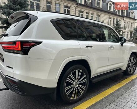Белый Лексус ЛХ, объемом двигателя 3.35 л и пробегом 12 тыс. км за 120500 $, фото 13 на Automoto.ua