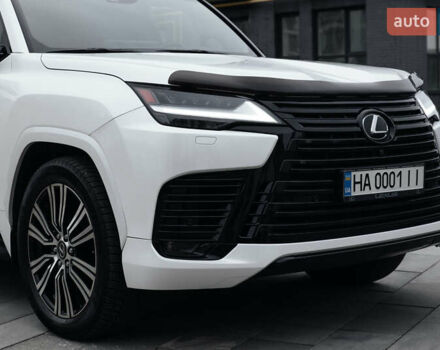 Білий Лексус ЛХ, об'ємом двигуна 3.35 л та пробігом 102 тис. км за 115000 $, фото 2 на Automoto.ua