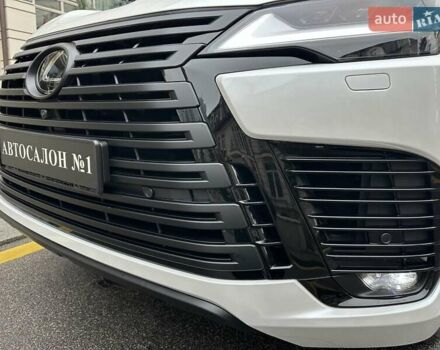 Белый Лексус ЛХ, объемом двигателя 3.35 л и пробегом 12 тыс. км за 120500 $, фото 18 на Automoto.ua