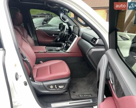 Белый Лексус ЛХ, объемом двигателя 3.35 л и пробегом 40 тыс. км за 117500 $, фото 18 на Automoto.ua