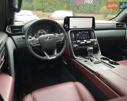 Белый Лексус ЛХ, объемом двигателя 3.35 л и пробегом 40 тыс. км за 117500 $, фото 17 на Automoto.ua