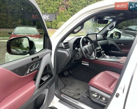 Белый Лексус ЛХ, объемом двигателя 3.35 л и пробегом 40 тыс. км за 117500 $, фото 13 на Automoto.ua