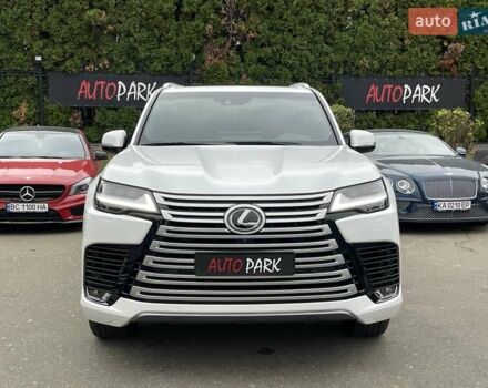 Белый Лексус ЛХ, объемом двигателя 3.35 л и пробегом 40 тыс. км за 117500 $, фото 6 на Automoto.ua