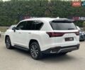 Белый Лексус ЛХ, объемом двигателя 3.35 л и пробегом 40 тыс. км за 117500 $, фото 7 на Automoto.ua