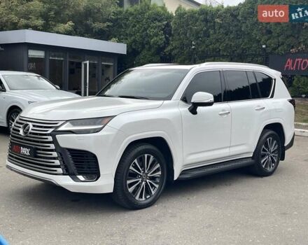 Белый Лексус ЛХ, объемом двигателя 3.35 л и пробегом 40 тыс. км за 117500 $, фото 4 на Automoto.ua
