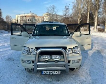 Белый Лексус ЛХ, объемом двигателя 4.7 л и пробегом 306 тыс. км за 9000 $, фото 1 на Automoto.ua