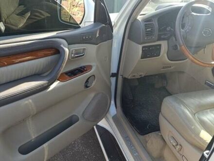 Білий Лексус ЛХ, об'ємом двигуна 4.7 л та пробігом 256 тис. км за 16500 $, фото 1 на Automoto.ua