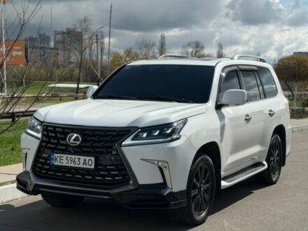 Білий Лексус ЛХ, об'ємом двигуна 5.66 л та пробігом 290 тис. км за 25500 $, фото 1 на Automoto.ua