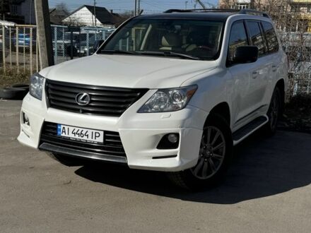 Белый Лексус ЛХ, объемом двигателя 5.7 л и пробегом 244 тыс. км за 22500 $, фото 1 на Automoto.ua