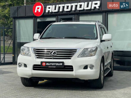 Лексус ЛХ 2008 в Черновцах на Automoto.ua Белый Лексус ЛХ, объемом двигателя 5.7 л и пробегом 318 тыс. км за 20900 $, фото 1 на Automoto.ua