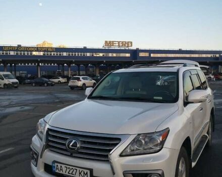 Белый Лексус ЛХ, объемом двигателя 5.66 л и пробегом 289 тыс. км за 21000 $, фото 1 на Automoto.ua