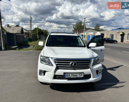 Білий Лексус ЛХ, об'ємом двигуна 5.66 л та пробігом 348 тис. км за 21000 $, фото 1 на Automoto.ua