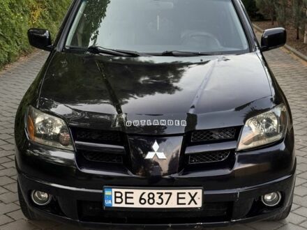 Білий Лексус ЛХ, об'ємом двигуна 5.66 л та пробігом 270 тис. км за 30500 $, фото 1 на Automoto.ua