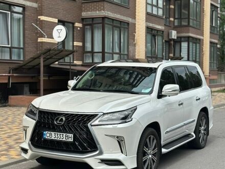 Білий Лексус ЛХ, об'ємом двигуна 5.66 л та пробігом 143 тис. км за 42900 $, фото 1 на Automoto.ua