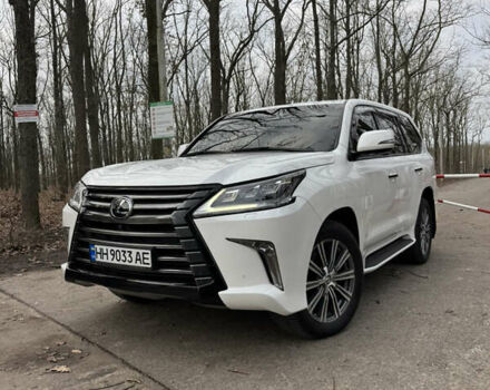 Білий Лексус ЛХ, об'ємом двигуна 4.46 л та пробігом 147 тис. км за 60000 $, фото 1 на Automoto.ua