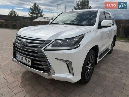 Белый Лексус ЛХ, объемом двигателя 4.46 л и пробегом 185 тыс. км за 70000 $, фото 1 на Automoto.ua