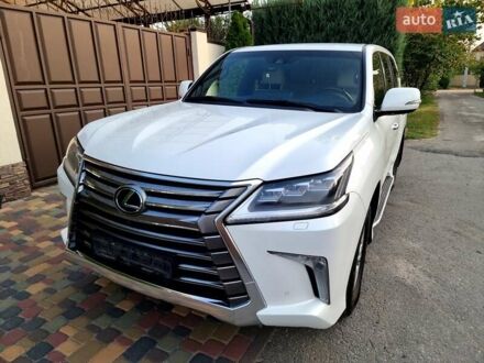 Лексус ЛХ 2017 у Харкові на Automoto.ua Білий Лексус ЛХ, об'ємом двигуна 4.46 л та пробігом 115 тис. км за 67000 $, фото 1 на Automoto.ua