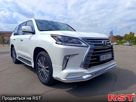Білий Лексус ЛХ, об'ємом двигуна 4.5 л та пробігом 92 тис. км за 75000 $, фото 1 на Automoto.ua