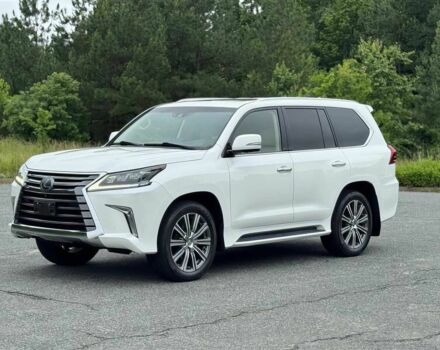 Білий Лексус ЛХ, об'ємом двигуна 5.7 л та пробігом 66 тис. км за 6000 $, фото 1 на Automoto.ua