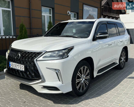 Білий Лексус ЛХ, об'ємом двигуна 5.66 л та пробігом 119 тис. км за 75999 $, фото 1 на Automoto.ua