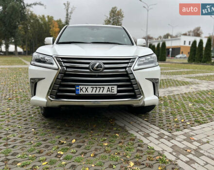 Білий Лексус ЛХ, об'ємом двигуна 4.46 л та пробігом 60 тис. км за 85000 $, фото 1 на Automoto.ua