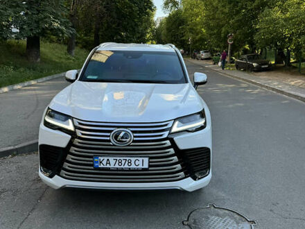 Лексус ЛХ 2022 в Киеве на Automoto.ua Белый Лексус ЛХ, объемом двигателя 3.3 л и пробегом 14 тыс. км за 122200 $, фото 1 на Automoto.ua