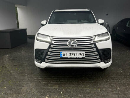 Белый Лексус ЛХ, объемом двигателя 3.45 л и пробегом 46 тыс. км за 120000 $, фото 1 на Automoto.ua