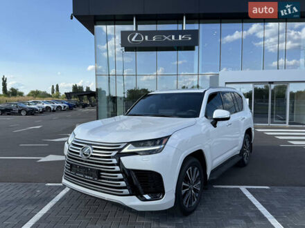 Лексус ЛХ 2023 в Киеве на Automoto.ua Белый Лексус ЛХ, объемом двигателя 3.35 л и пробегом 39 тыс. км за 119000 $, фото 1 на Automoto.ua