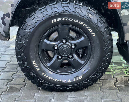 Бежевий Лексус ЛХ, об'ємом двигуна 4.66 л та пробігом 225 тис. км за 8750 $, фото 6 на Automoto.ua