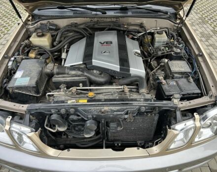 Бежевый Лексус ЛХ, объемом двигателя 4.7 л и пробегом 260 тыс. км за 13500 $, фото 12 на Automoto.ua