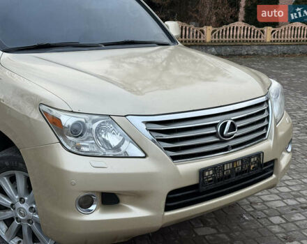 Бежевый Лексус ЛХ, объемом двигателя 5.66 л и пробегом 205 тыс. км за 18999 $, фото 5 на Automoto.ua