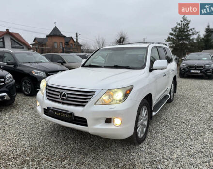 Бежевый Лексус ЛХ, объемом двигателя 5.7 л и пробегом 233 тыс. км за 26500 $, фото 5 на Automoto.ua