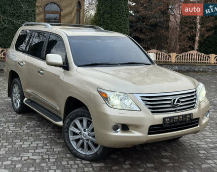 Бежевый Лексус ЛХ, объемом двигателя 5.66 л и пробегом 205 тыс. км за 18999 $, фото 2 на Automoto.ua