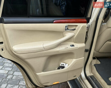 Бежевый Лексус ЛХ, объемом двигателя 5.66 л и пробегом 205 тыс. км за 18999 $, фото 18 на Automoto.ua