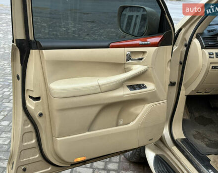 Бежевый Лексус ЛХ, объемом двигателя 5.66 л и пробегом 205 тыс. км за 18999 $, фото 12 на Automoto.ua