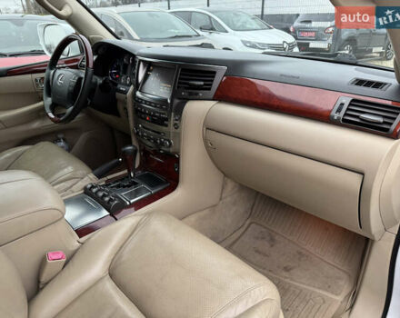 Бежевый Лексус ЛХ, объемом двигателя 5.7 л и пробегом 233 тыс. км за 26500 $, фото 28 на Automoto.ua