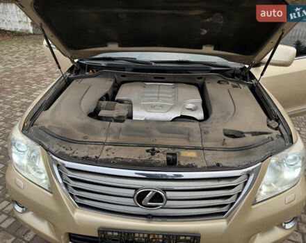 Бежевый Лексус ЛХ, объемом двигателя 5.66 л и пробегом 205 тыс. км за 18999 $, фото 22 на Automoto.ua