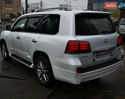 Бежевый Лексус ЛХ, объемом двигателя 5.7 л и пробегом 270 тыс. км за 29890 $, фото 10 на Automoto.ua