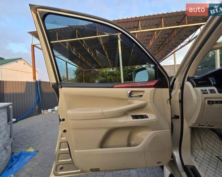 Бежевый Лексус ЛХ, объемом двигателя 5.66 л и пробегом 220 тыс. км за 25500 $, фото 13 на Automoto.ua