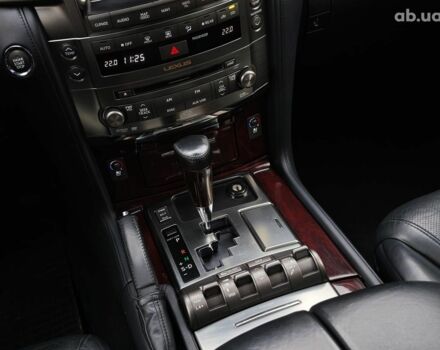 Бежевий Лексус ЛХ, об'ємом двигуна 5.7 л та пробігом 270 тис. км за 29890 $, фото 37 на Automoto.ua