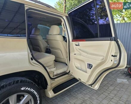 Бежевый Лексус ЛХ, объемом двигателя 5.66 л и пробегом 220 тыс. км за 25500 $, фото 25 на Automoto.ua