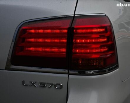 Бежевий Лексус ЛХ, об'ємом двигуна 5.7 л та пробігом 270 тис. км за 29890 $, фото 12 на Automoto.ua