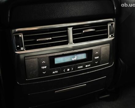 Бежевий Лексус ЛХ, об'ємом двигуна 5.7 л та пробігом 270 тис. км за 29890 $, фото 15 на Automoto.ua