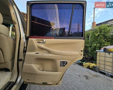 Бежевый Лексус ЛХ, объемом двигателя 5.66 л и пробегом 220 тыс. км за 25500 $, фото 15 на Automoto.ua