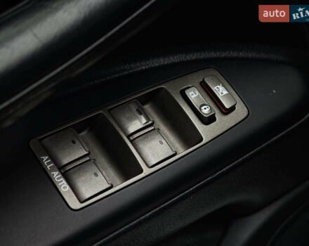 Бежевый Лексус ЛХ, объемом двигателя 5.7 л и пробегом 270 тыс. км за 29890 $, фото 23 на Automoto.ua