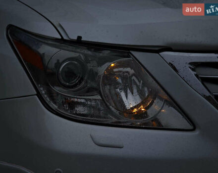 Бежевый Лексус ЛХ, объемом двигателя 5.7 л и пробегом 270 тыс. км за 29890 $, фото 5 на Automoto.ua