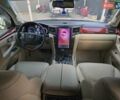 Бежевый Лексус ЛХ, объемом двигателя 5.66 л и пробегом 220 тыс. км за 25500 $, фото 6 на Automoto.ua