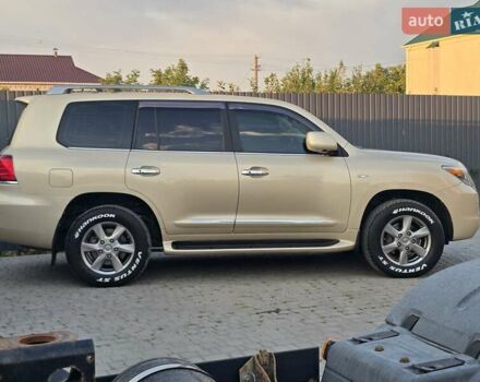Бежевый Лексус ЛХ, объемом двигателя 5.66 л и пробегом 220 тыс. км за 25500 $, фото 30 на Automoto.ua